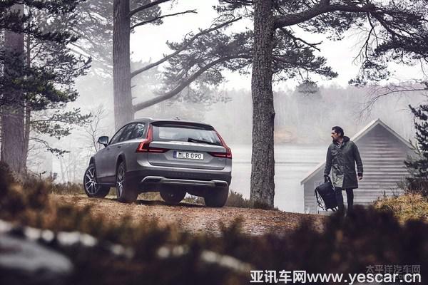 V90 Cross Country