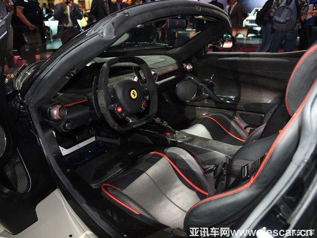 法拉利 LaFerrari 2017款 6.3L 敞篷版